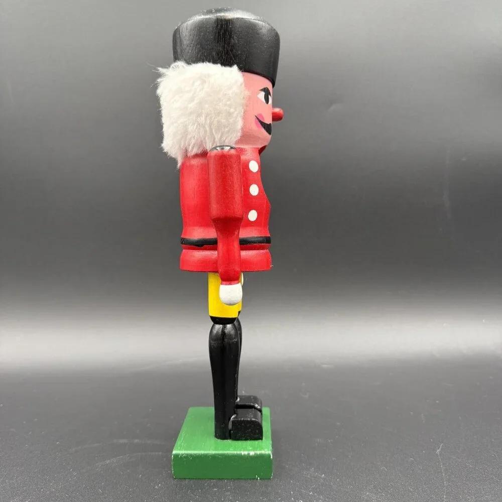 Nutcracker‎ Soldier Wooden Sears and Roebuck Red/Yellow/Black 10